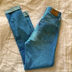 Levi’s high rise skinny 721